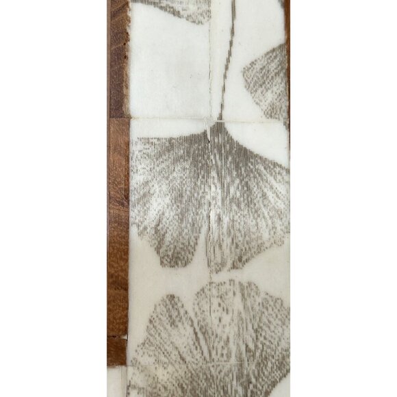 Hand-Carved Wooden Photo Frame With Ginkgo Leaf Inlay Design 4x6 Inches - Picture 8 of 8